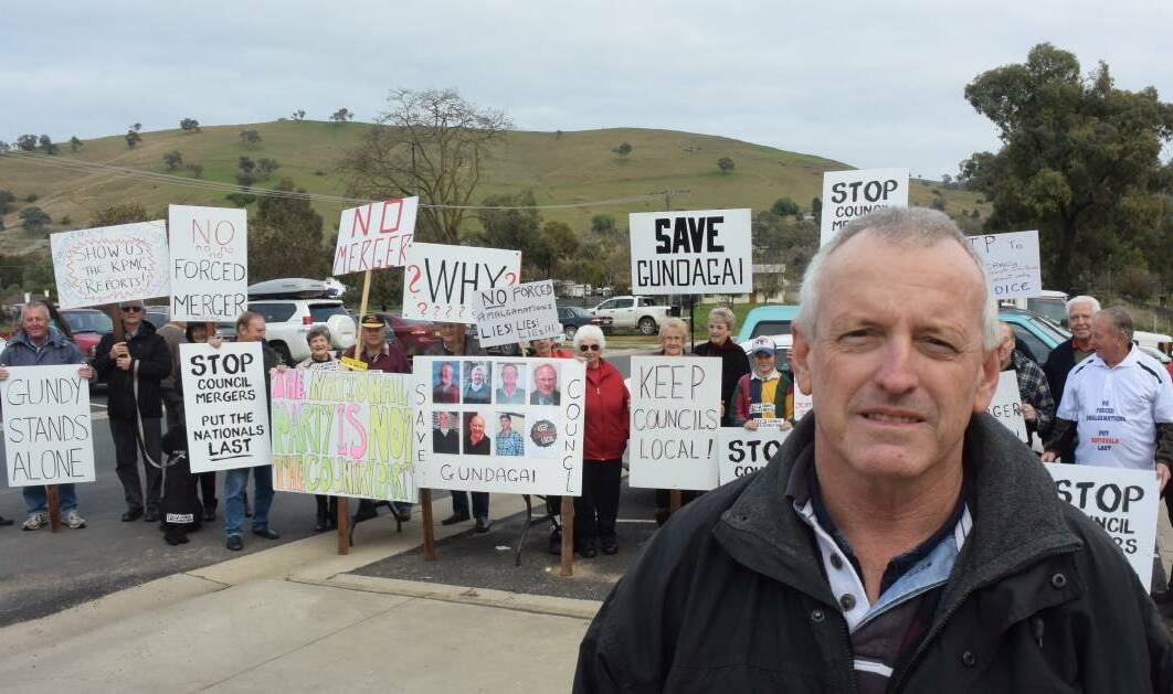 John Knight and Save Gundagai Shire protesters outside a South Gundagai polling booth during the last federal election.