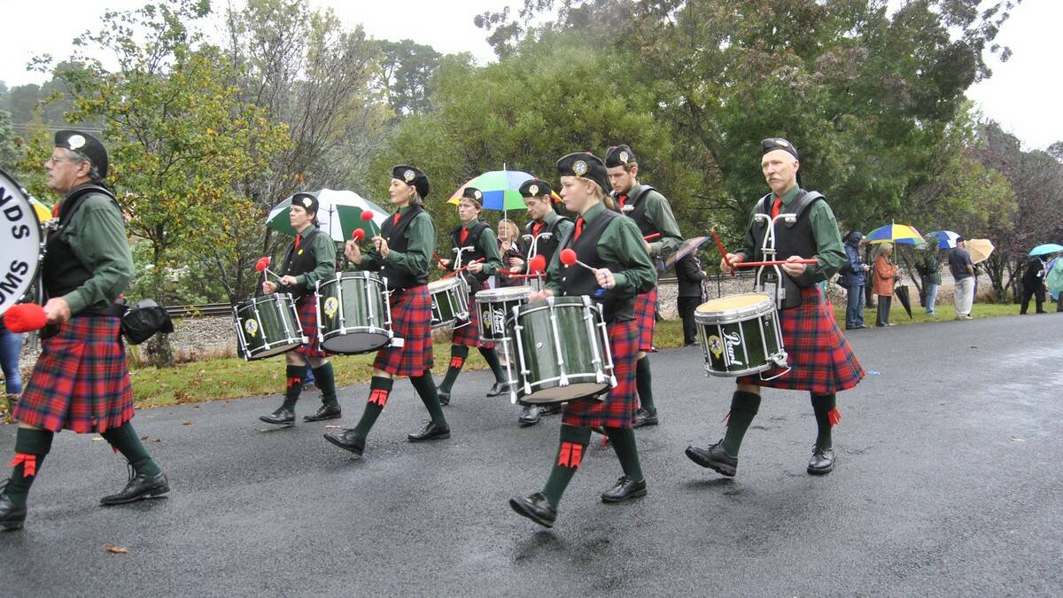 Highlands Pipes and Drums in the parade. Photo by Megan Drapalski
