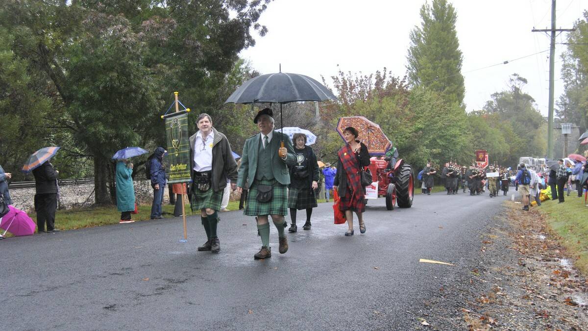 Members of Clan Arthur in the parade. Photo by Megan Drapalski