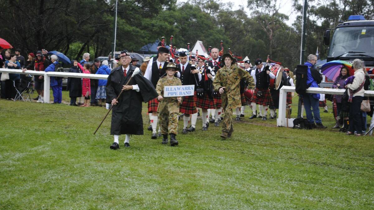 Illawarra Pipe Band marches into place on Bundanoon Oval. Photo by Dominica Sanda