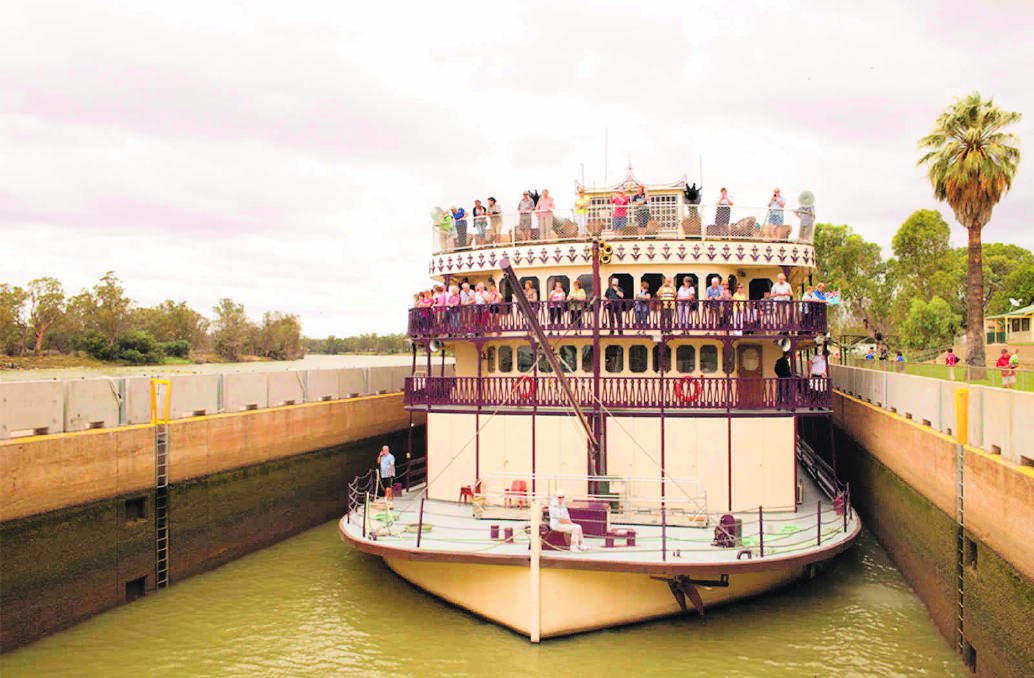 The stately Murray Princess paddlewheeler carries 120 passengers.